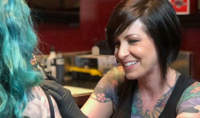 Hart & Huntington artist Lacey