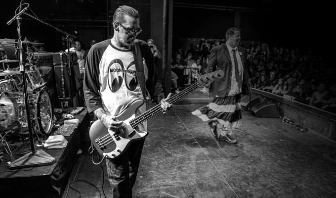 Hart & Huntington artist Mike Roche